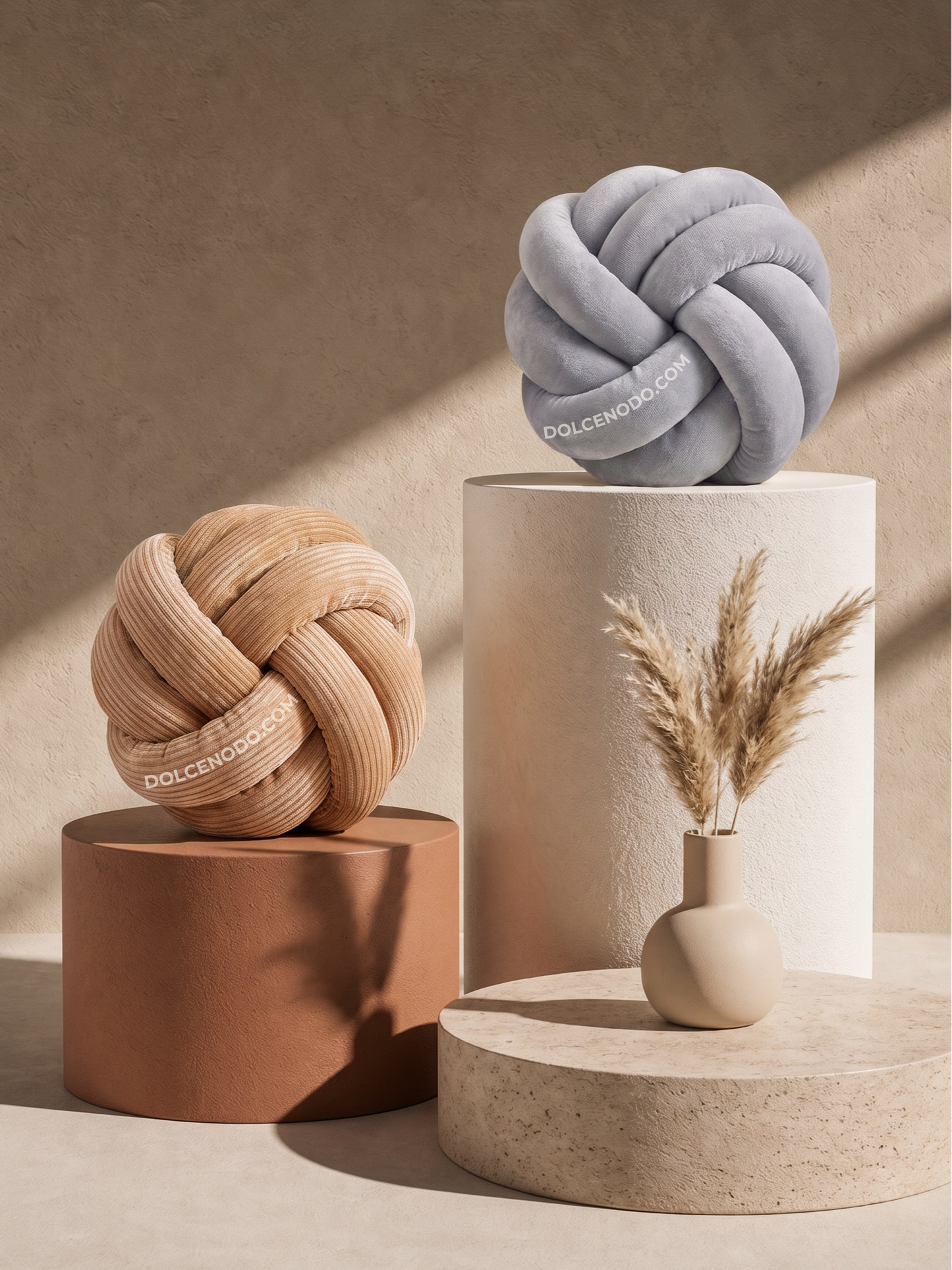 KNOT PILLOW